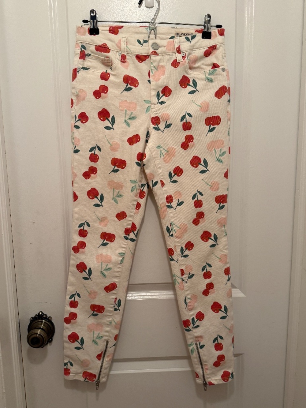Blanks NYC Bond cherry skinny jeans pants S 5 27 midrise Free People